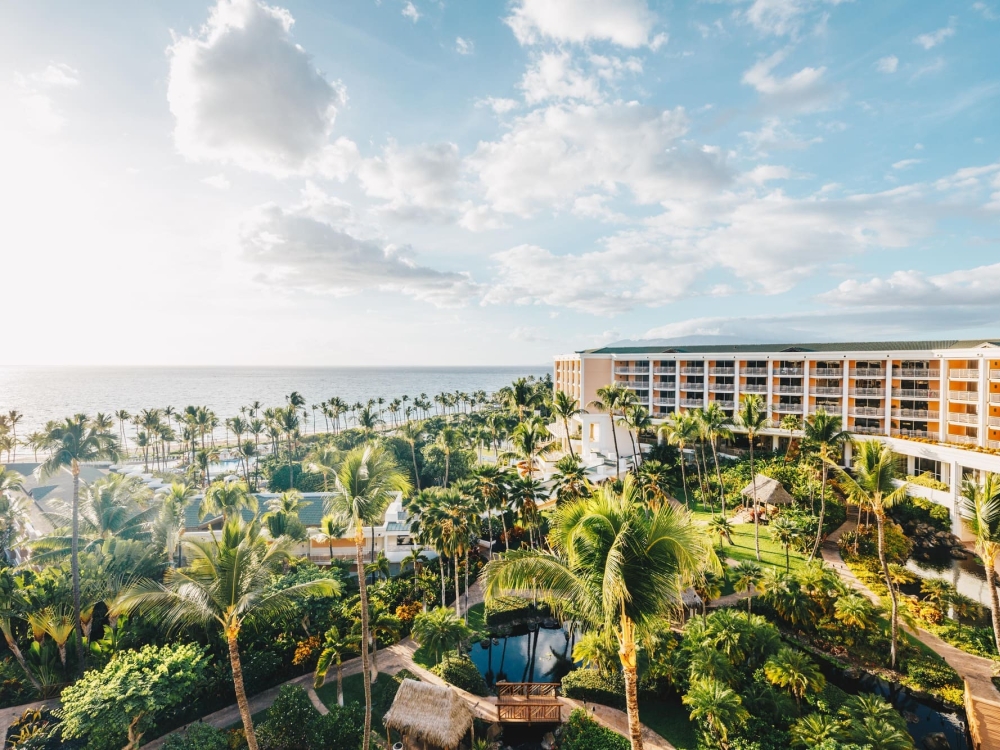 view overlooking the Grand Wailea resort