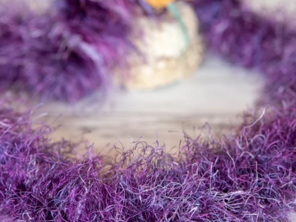 eyelash yarn lei