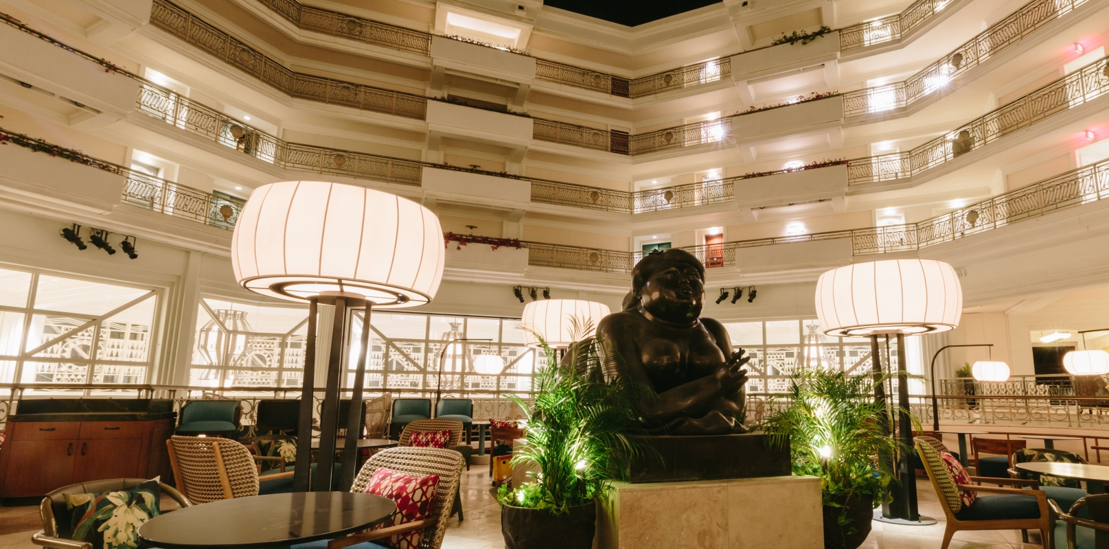 botero lounge