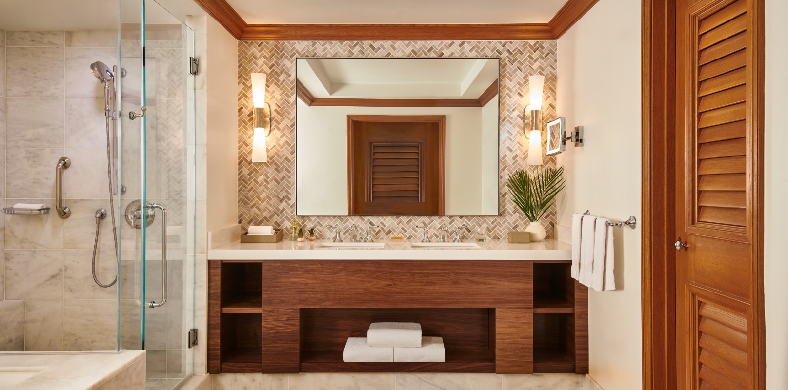 Napua Royal Suite Bathroom