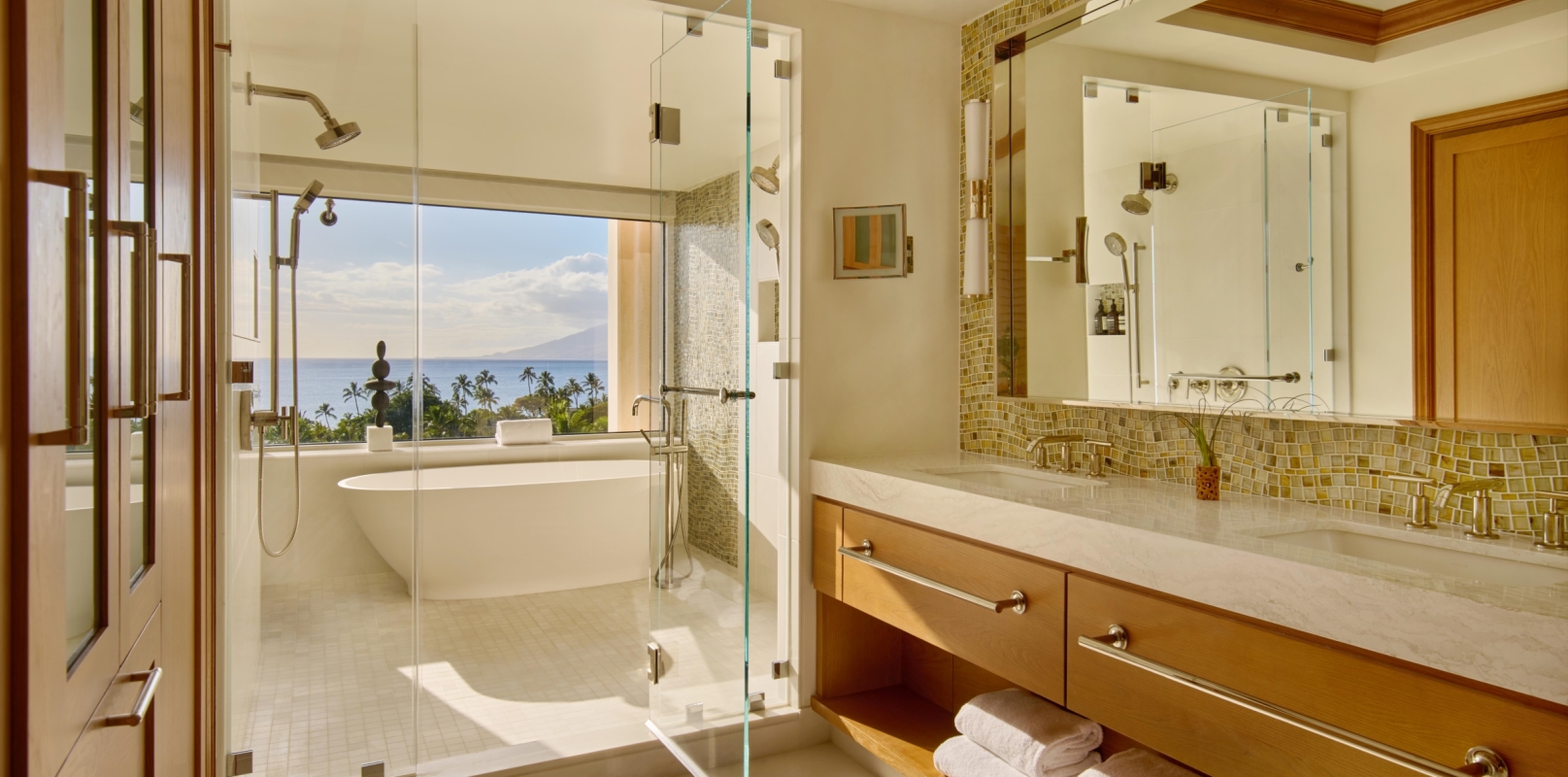 Suite Bathroom